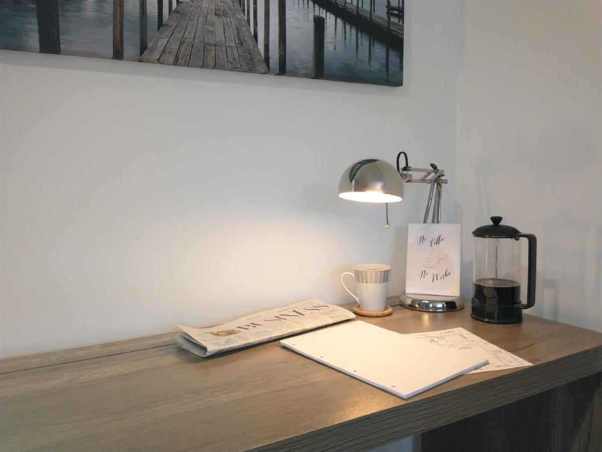 צ'יצ'סטר Chipad Mono - Quality City Centre Apartment, With Free Parking Space מראה חיצוני תמונה