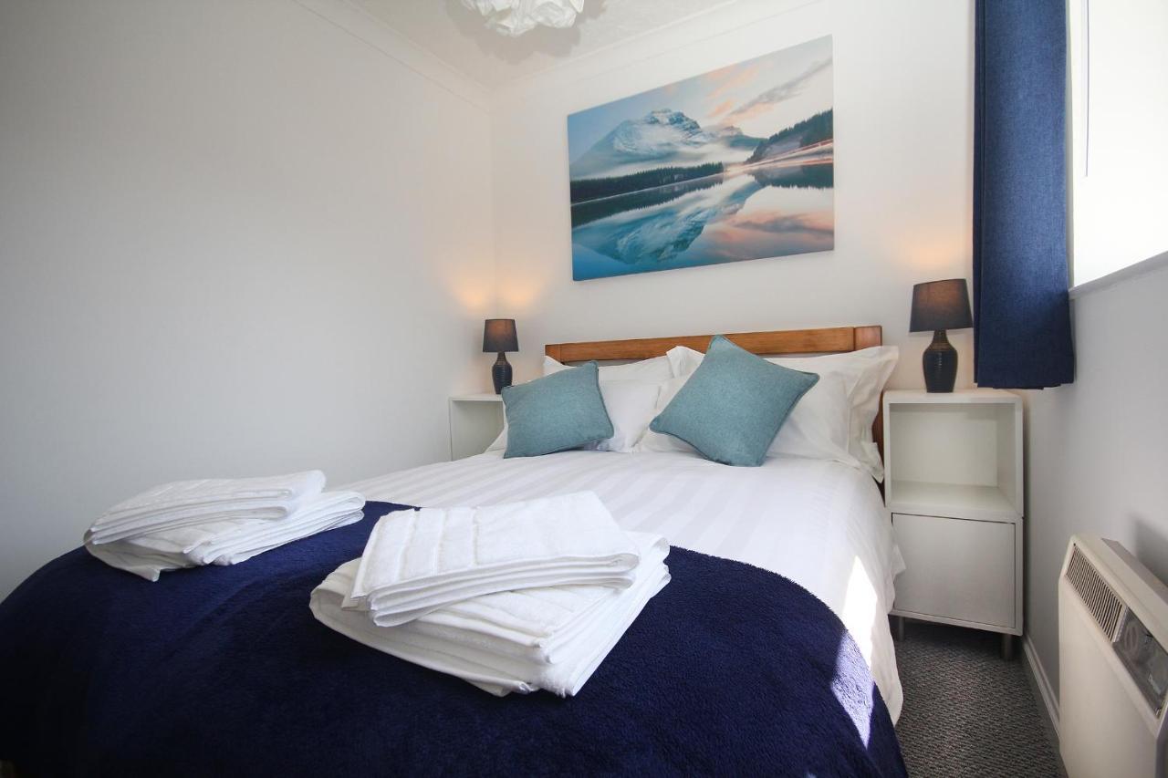 צ'יצ'סטר Chipad Mono - Quality City Centre Apartment, With Free Parking Space מראה חיצוני תמונה